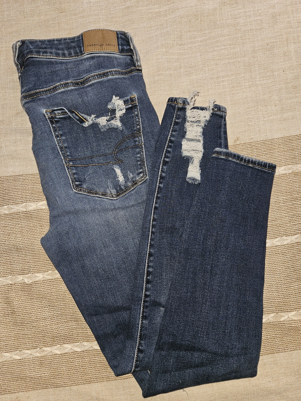 American Eagle Outfitters Distressed Dark Blue Denim Skinny Jeans Size 6 Short